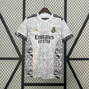 Real Madrid Édition Spéciale 24/25